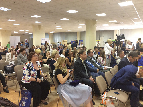 Пресс-волл баннерный 7м x 3м Пресс-волл баннерный 7м x 3м фото