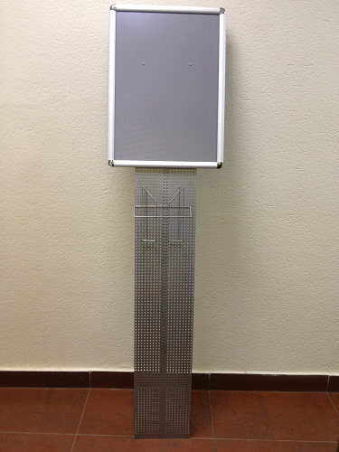 Перфобуклетница парус с клик-рамкой Перфобуклетница парус с клик-рамкой фото